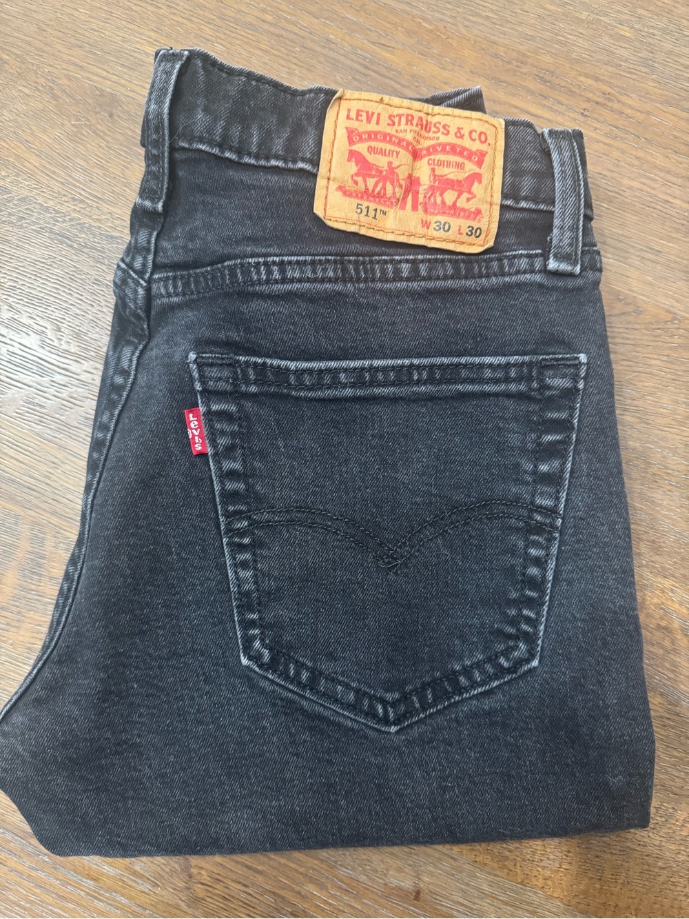 Levi's Black Men's Jeans with Signature Patch